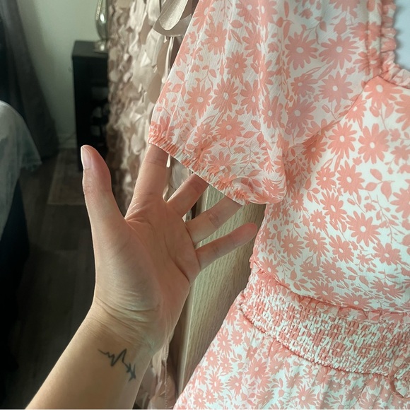 NWT Madden‎ NYC Pink and White Floral Dress 1 X milkmaid - Picture 4 of 7